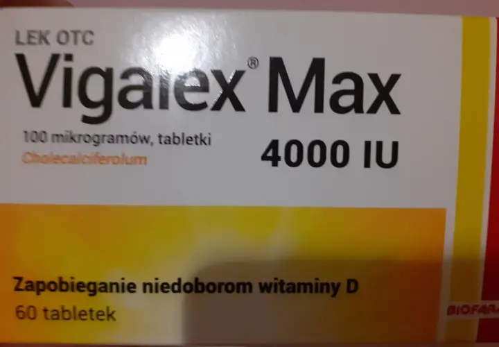 Opakowanie leku Vigalex Max 4000 IU, 60 tabletek. Zapobiega niedoborom witaminy D.